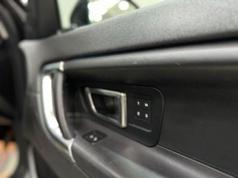 LAND ROVER DISCOVERY SPORT 2.0 TD4 HSE Luxury SUV 5dr Diesel Auto 4WD Euro 6 (s/s) (180 ps)