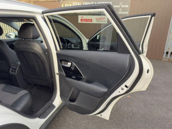 KIA NIRO 1.6h GDi 2 SUV 5dr Petrol Hybrid DCT Euro 6 (s/s) (139 bhp)