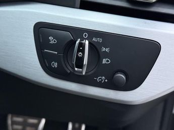 AUDI A4 2.0 TFSI S line Saloon 4dr Petrol S Tronic Euro 6 (s/s) (190 ps)