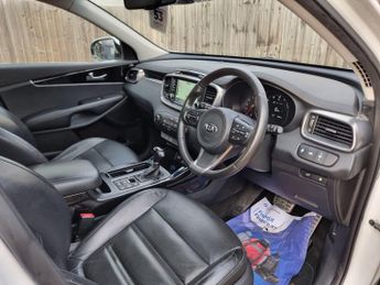 KIA SORENTO 2.2 CRDi KX-3 SUV 5dr Diesel Auto AWD Euro 6 (197 bhp)