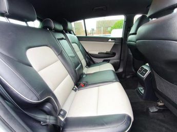KIA SPORTAGE 2.0 CRDi GT-Line SUV 5dr Diesel Auto AWD Euro 6 (134 bhp)
