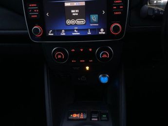 NISSAN LEAF 39kWh Acenta Hatchback 5dr Electric Auto (150 ps)