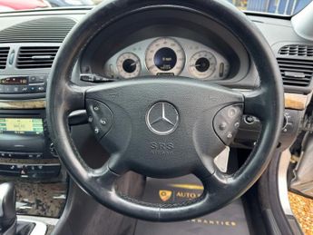 MERCEDES-BENZ E CLASS 3.2 E320 Avantgarde Saloon 4dr Petrol Automatic (238 g/km, 224 b