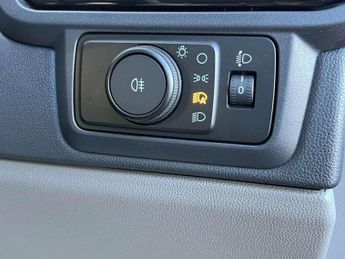 FORD TRANSIT CUSTOM Transit Custom 320 Sport EV 5dr