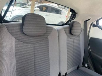 TOYOTA AYGO 1.0 VVT-i x-trend Hatchback 5dr Petrol Manual Euro 6 (71 ps)