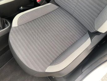 TOYOTA AYGO 1.0 VVT-i x-trend Hatchback 5dr Petrol Manual Euro 6 (71 ps)