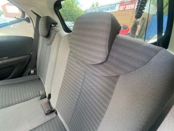 TOYOTA AYGO 1.0 VVT-i x-trend Hatchback 5dr Petrol Manual Euro 6 (71 ps)