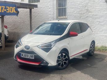 TOYOTA AYGO 1.0 VVT-i x-trend Hatchback 5dr Petrol Manual Euro 6 (71 ps)