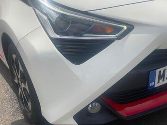 TOYOTA AYGO 1.0 VVT-i x-trend Hatchback 5dr Petrol Manual Euro 6 (71 ps)