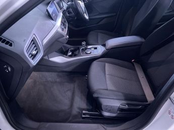 BMW 1 SERIES 1.5 118i SE (LCP) Hatchback 5dr Petrol DCT Euro 6 (s/s) (136 ps)