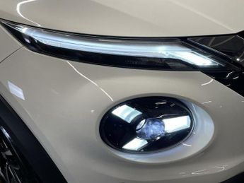 NISSAN JUKE 1.0 DIG-T N-Connecta SUV 5dr Petrol DCT Auto Euro 6 (s/s) (114 p