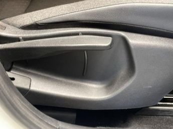 NISSAN JUKE 1.0 DIG-T N-Connecta SUV 5dr Petrol DCT Auto Euro 6 (s/s) (114 p