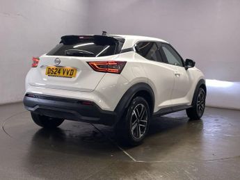 NISSAN JUKE 1.0 DIG-T N-Connecta SUV 5dr Petrol DCT Auto Euro 6 (s/s) (114 p