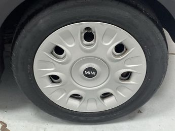 MINI CONVERTIBLE 1.6 One Convertible 2dr Petrol Manual Euro 5 (98 ps)