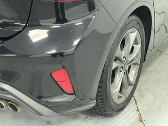 FORD FOCUS 1.0T EcoBoost ST-Line Hatchback 5dr Petrol Manual Euro 6 (s/s) (