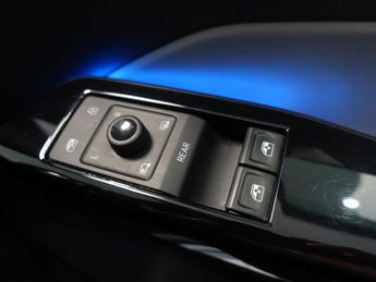 VOLKSWAGEN ID.3 Pro Performance 58kWh Family Hatchback 5dr Electric Auto (204 ps