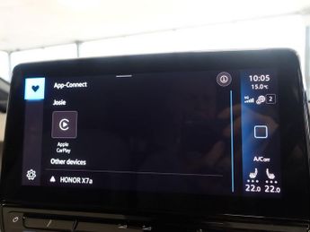 VOLKSWAGEN ID.3 Pro Performance 58kWh Family Hatchback 5dr Electric Auto (204 ps