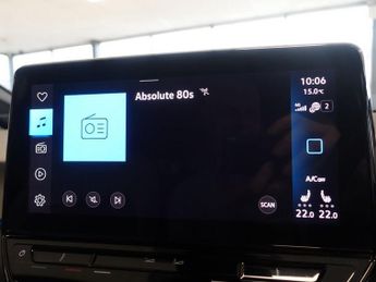 VOLKSWAGEN ID.3 Pro Performance 58kWh Family Hatchback 5dr Electric Auto (204 ps