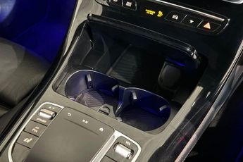 MERCEDES-BENZ EQC EQC 400 80kWh AMG Line SUV 5dr Electric Auto 4MATIC (408 ps) Par