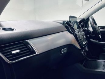 MERCEDES-BENZ GLE 2.1 GLE250d AMG Line (Premium) SUV 5dr Diesel G-Tronic 4MATIC Eu