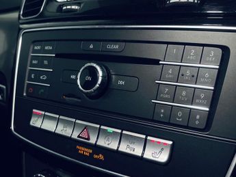 MERCEDES-BENZ GLE 2.1 GLE250d AMG Line (Premium) SUV 5dr Diesel G-Tronic 4MATIC Eu