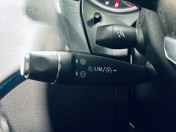 MERCEDES-BENZ GLE 2.1 GLE250d AMG Line (Premium) SUV 5dr Diesel G-Tronic 4MATIC Eu