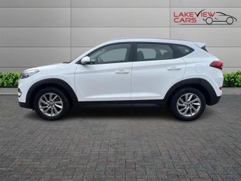 HYUNDAI TUCSON 2.0 CRDi SE Nav SUV 5dr Diesel Auto 4WD Euro 6 (136 ps)