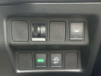 NISSAN QASHQAI 1.2 DIG-T N-Connecta SUV 5dr Petrol XTRON Euro 6 (s/s) (115 ps)