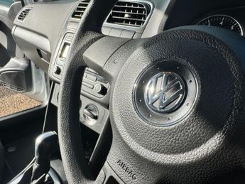 VOLKSWAGEN POLO 1.4 SE Hatchback 3dr Petrol DSG Euro 5 (85 ps)