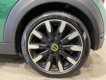 MINI Electric Hatch Cooper SE 32.6kWh Level 3 Hatchback 3dr Electric Auto (184 ps)