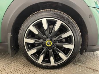 MINI Electric Hatch Cooper SE 32.6kWh Level 3 Hatchback 3dr Electric Auto (184 ps)