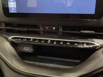 FIAT 500E 42kWh La Prima Hatchback 3dr Electric Auto (118 ps)