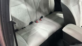 FIAT 500E 42kWh La Prima Hatchback 3dr Electric Auto (118 ps)