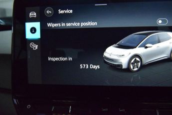 VOLKSWAGEN ID.3 Pro Performance 58kWh Life Hatchback 5dr Electric Auto (204 ps)