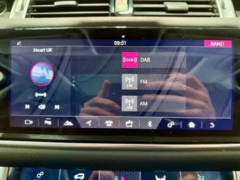 LAND ROVER RANGE ROVER SPORT 3.0 SD V6 HSE SUV 5dr Diesel Auto 4WD Euro 6 (s/s) (306 ps)