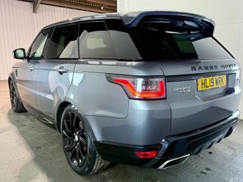 LAND ROVER RANGE ROVER SPORT 3.0 SD V6 HSE SUV 5dr Diesel Auto 4WD Euro 6 (s/s) (306 ps)