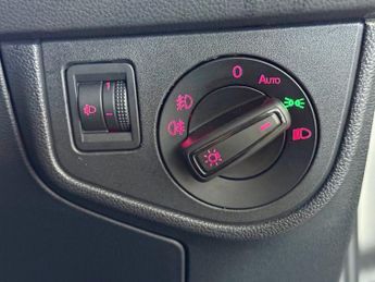 VOLKSWAGEN POLO 1.0 TSI SEL Hatchback 5dr Petrol DSG Euro 6 (s/s) (110 ps)