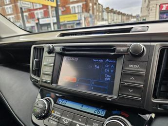 TOYOTA RAV4 AUTOMATIC 2.0 V-Matic Icon SUV 5dr Petrol Multidrive S 4WD Euro 
