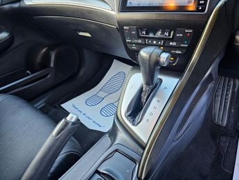 HONDA CIVIC 1.8 i-VTEC SR Hatchback 5dr Petrol Auto Euro 6 (142 ps)