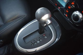 NISSAN JUKE 1.6 Tekna SUV 5dr Petrol XTRON Euro 6 (117 ps)