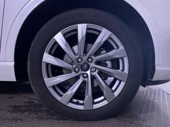 FORD KUGA 2.5 Duratec 14.4kWh Vignale SUV 5dr Petrol Plug-in Hybrid CVT Eu