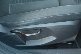 FORD FIESTA 1.0T EcoBoost Zetec Hatchback 5dr Petrol Powershift Euro 6 (100 