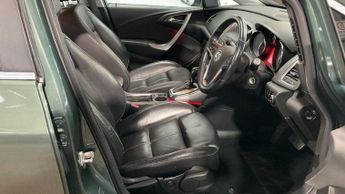 VAUXHALL ASTRA 1.6 16v Elite Hatchback 5dr Petrol Easytronic Euro 5 (115 ps)