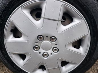 NISSAN MICRA 1.2 16v SE Hatchback 5dr Petrol Automatic (161 g/km, 79 bhp)