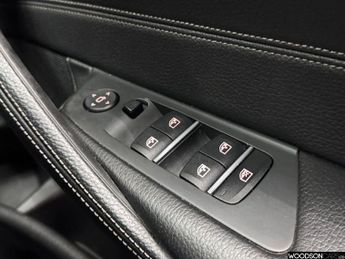 BMW 5 SERIES 2.0 520d SE Touring 5dr Diesel Auto Euro 6 (s/s) (190 ps)