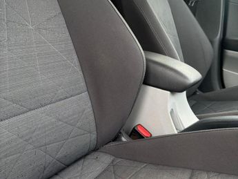 HYUNDAI BAYON 1.0 T-GDi MHEV Ultimate SUV 5dr Petrol Hybrid DCT Euro 6 (s/s) (