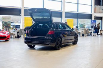 AUDI A3 2.0 TDI S line Sportback 5dr Diesel S Tronic quattro Euro 6 (s/s