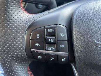 FORD KUGA 2.5 EcoBoost Duratec 14.4kWh ST-Line SUV 5dr Petrol Plug-in Hybr