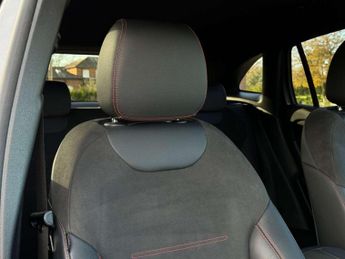 MERCEDES-BENZ EQA EQA 250 AMG Line 5dr