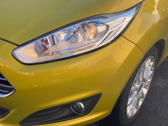 FORD FIESTA 1.6 TDCi Titanium X Hatchback 5dr Diesel Manual Euro 5 (95 ps)